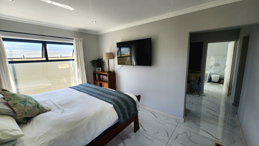 3 Bedroom Property for Sale in Hartenbos Heuwels Western Cape